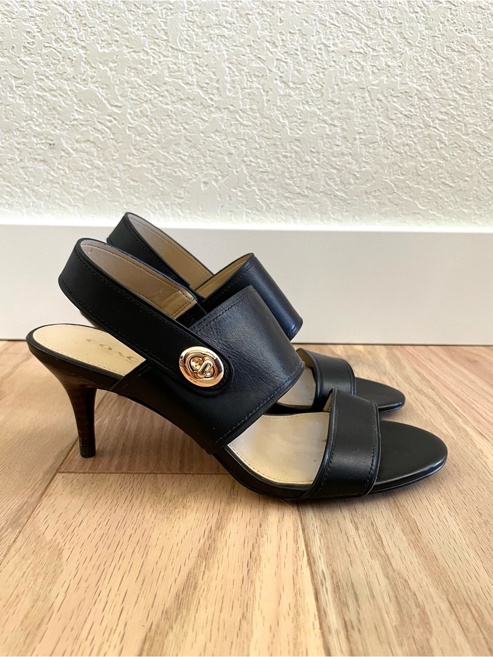 COACH Marla Black Leather Turnlock Slingback Sandals Sz 5.5 Designer Heels